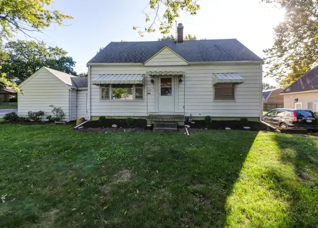 Property at 602 S Mattis Ave, Champaign, IL, 61821, 3 beds, 2 baths, [object Object]