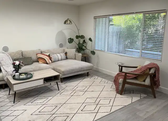 Property at 2844 Stevens St, La Crescenta, CA, 91214, 2 beds, 1 bath, [object Object]