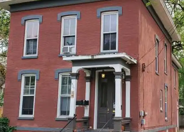 Property at 437 W Walnut St Unit 2, Kalamazoo, MI, 49007, 2 beds, 1 bath, [object Object]