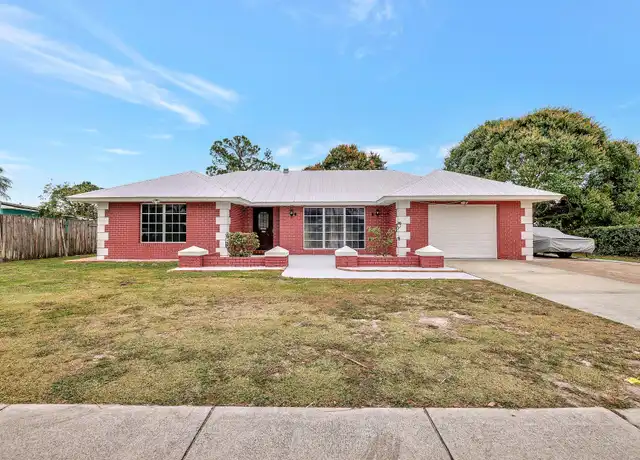 Property at 388 E Prima Vista Blvd, Port Saint Lucie, FL, 34983, 3 beds, 2 baths, [object Object]