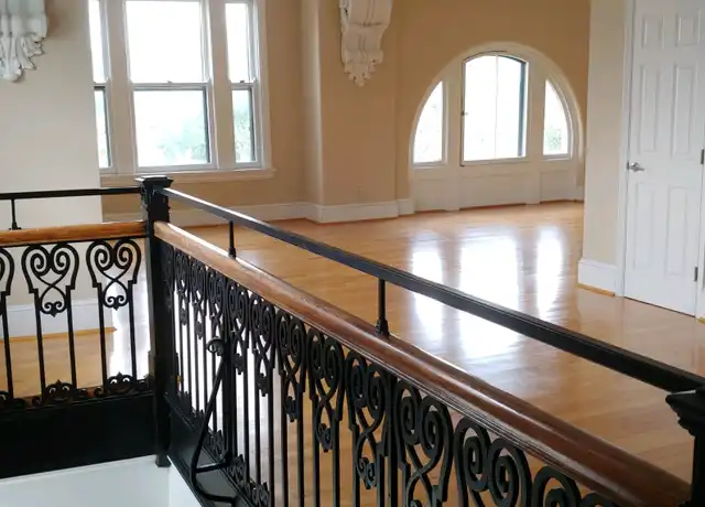 Property at 803 E 6th St #400, Newport, KY, 41071, 2 beds, 2.5 baths, [object Object]