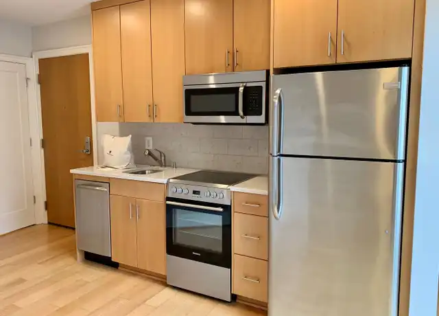 Property at 1355 17th St NW Unit 322, Washington, DC, 20036, 1 bed, 1 bath, [object Object]
