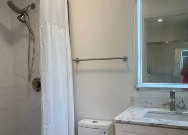 Property at 7746 Encino Ave Unit B, Northridge, CA, 91325, 0 beds, 1 bath, [object Object]