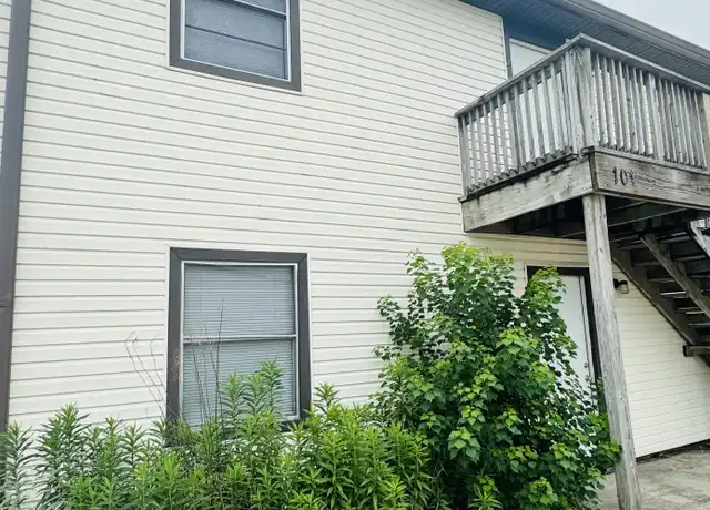 Property at 101 1st Ave Unit 6, Nederland, TX, 77627, 2 beds, 2 baths, [object Object]