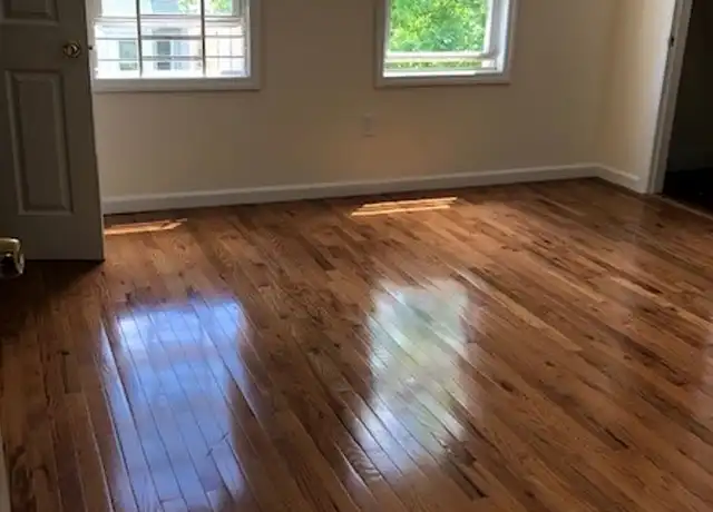 Property at 687 Hunterdon St Unit 3, Newark, NJ, 07108, 2 beds, 1 bath, [object Object]