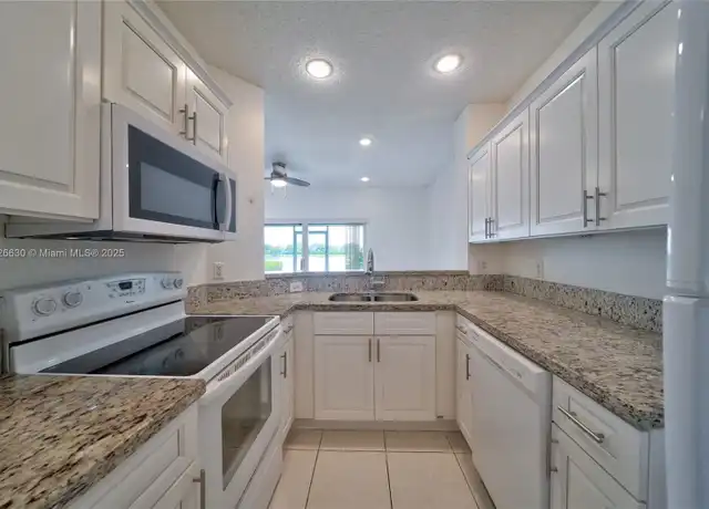Property at 12180 SW 5th Ct Unit 12180, Pembroke Pines, FL, 33025, 2 beds, 2.5 baths, [object Object]