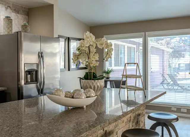 Property at The Paxton - 6910 S Cockrell Hill Rd, Dallas, TX, 75236, 1-2 bed, 1-2.5 bath, [object Object]