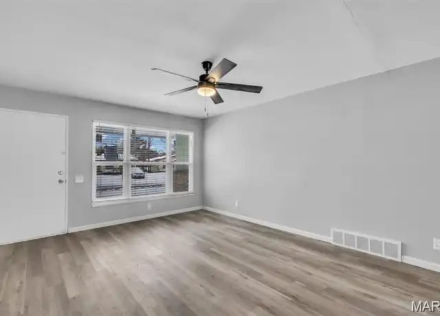 Property at 10618 Landseer Dr, Saint Louis, MO, 63136, 3 beds, 2 baths, [object Object]
