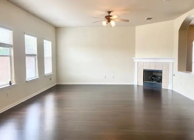 Property at 11121 Harvest Time Dr, Austin, TX, 78754, 4 beds, 2.5 baths, [object Object]