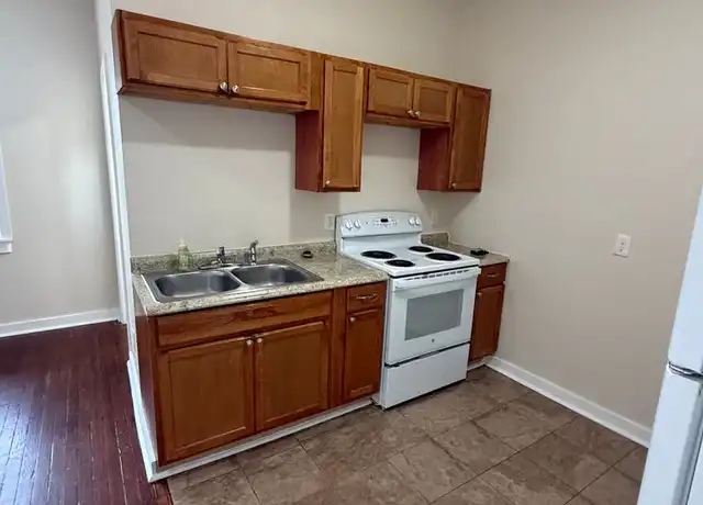 Property at 112 E Franklin St Unit 18, Liberty, MO, 64068, 2 beds, 1 bath, [object Object]