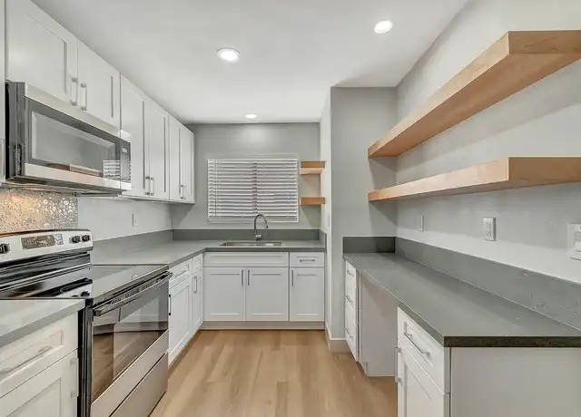 Property at Palm View Village Inglewood - 875 Glenway Dr, Inglewood, CA, 90302, 1-2 bed, 1-2 bath, [object Object]