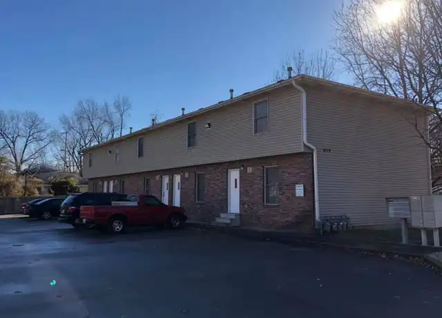 Property at 1611 S Walnut St Apt C, Pittsburg, KS, 66762, 2 beds, 1.5 baths, [object Object]