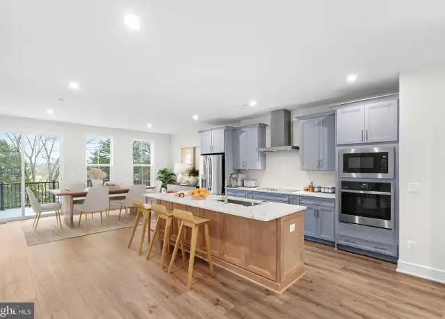 Property at 42173 Berrier Farms Ter, Chantilly, VA, 20152, 4 beds, 3.5 baths, [object Object]