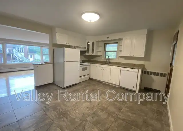 Property at 70 Lyman St Unit 4, South Hadley, MA, 01075, 2 beds, 1 bath, [object Object]