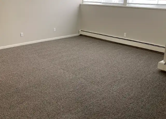 Property at 554 West Ave, Tallmadge, OH, 44278, 1 bed, 1 bath, [object Object]