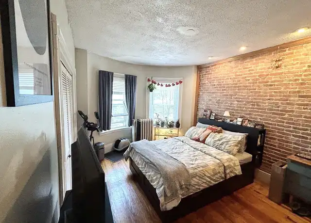Property at 18 Victory Rd Unit 1, Dorchester, MA, 02122, 2 beds, 1 bath, [object Object]