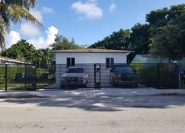 Property at 277 NW 75th St Unit 277, Miami, FL, 33150, 2 beds, 1 bath, [object Object]
