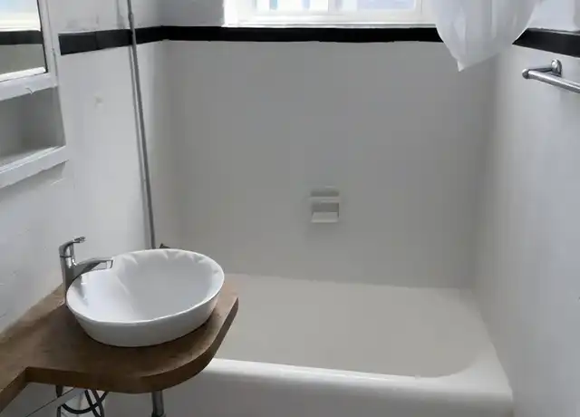 Property at 2124 Highland Ave Apt 103, Birmingham, AL, 35205, 0 beds, 1 bath, [object Object]