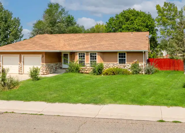 Property at 282 S Golden Dr, Silt, CO, 81652, 3 beds, 2 baths, [object Object]