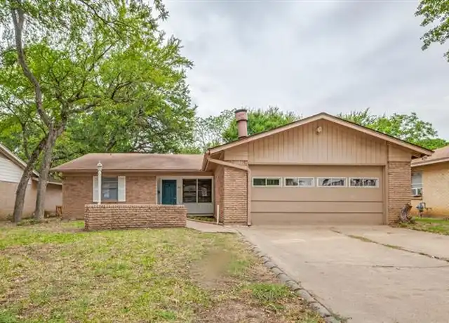 Property at 1817 Oakhurst Dr, Irving, TX, 75061, 3 beds, 2 baths, [object Object]