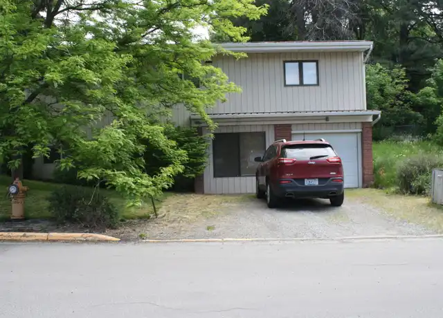 Property at 1313-1315 NE Harvey Rd, Pullman, WA, 99163, 4 beds, 2 baths, [object Object]
