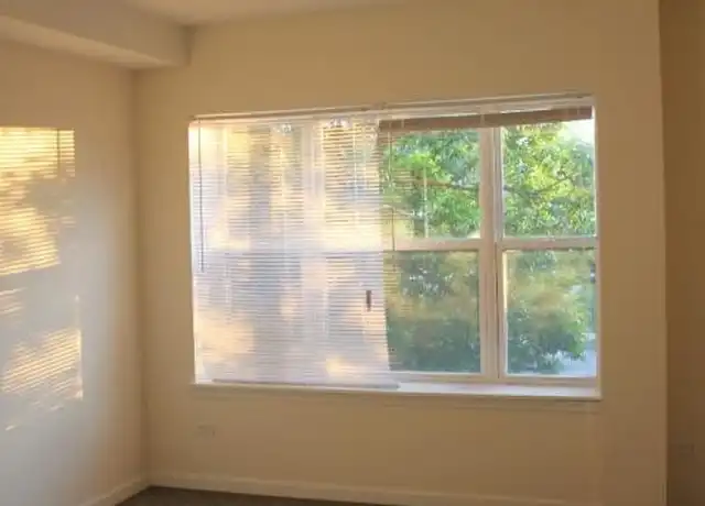 Property at 1544 W Glenlake Ave Unit 2G, Chicago, IL, 60660, 2 beds, 2 baths, [object Object]