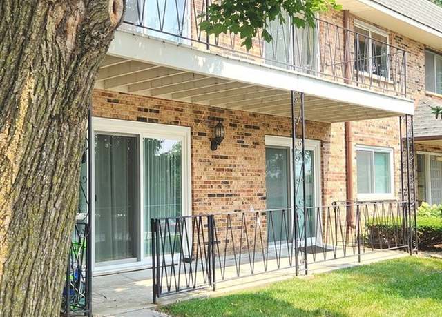 Photo of 191 Hillcrest Ter Unit 1B, Bloomingdale, IL 60108