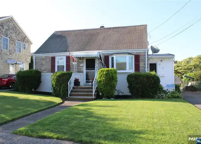 Property at 192 Stefanic Ave Unit 2, Elmwood Park, NJ, 07407, 1 bed, 1 bath, [object Object]