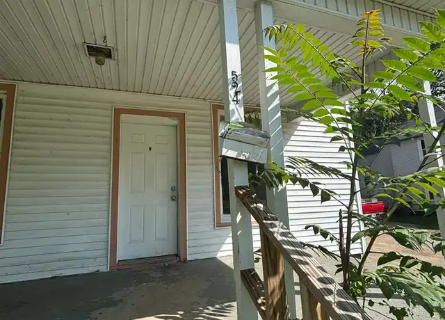 Property at 524 W High St, Elkhart, IN, 46516, 2 beds, 1 bath, [object Object]