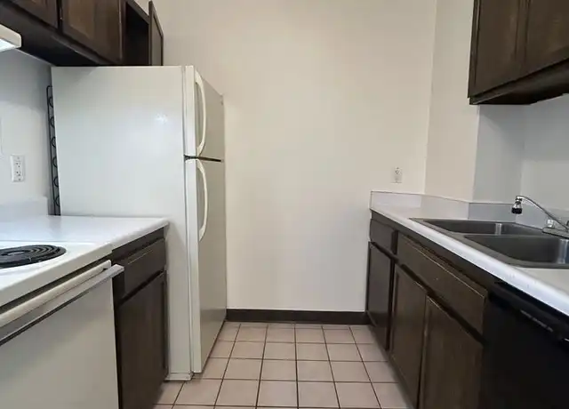 Property at 2225 Wyoming Ave Unit 2217-4, Sun Prairie, WI, 53590, 1 bed, 1 bath, [object Object]