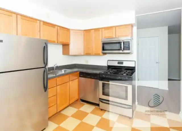 Property at 1644 W Sherwin Ave, Chicago, IL, 60626, 2 beds, 1 bath, [object Object]