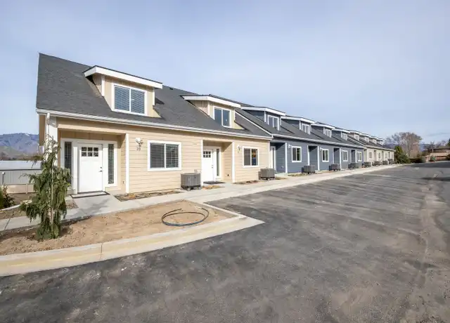 Property at 50 14th St NE Unit C22, East Wenatchee, WA, 98802, 3 beds, 2.5 baths, [object Object]