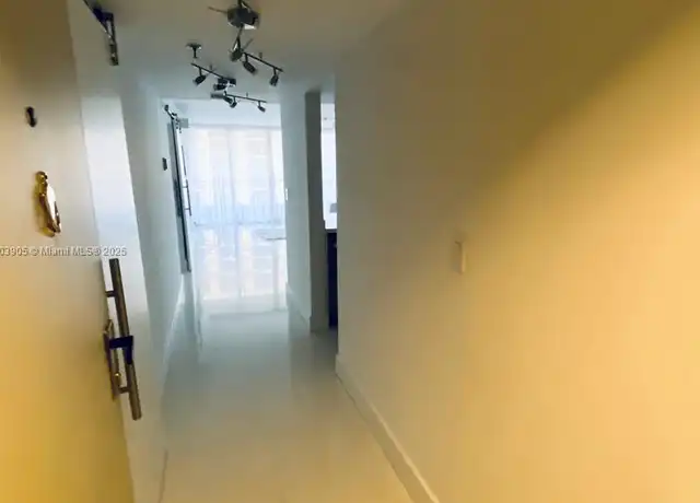 Property at 555 NE 15th St Unit 27G, Miami, FL, 33132, 1 bed, 1.5 baths, [object Object]