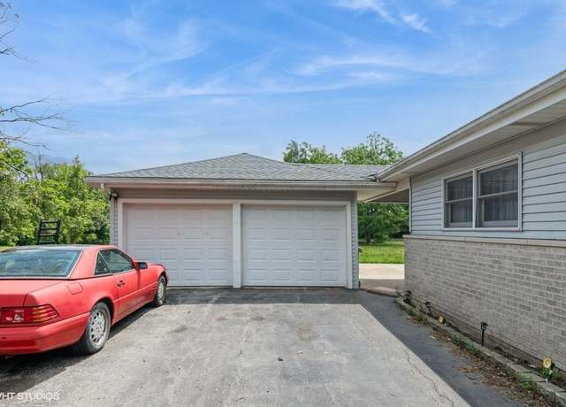 Photo of 23765 S Loomis St, Crete, IL 60417