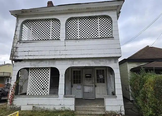 Property at 315 Marshall St, McMechen, WV, 26040, 4 beds, 2 baths, [object Object]