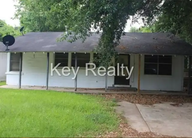 Property at 3016 Asber St, Alexandria, LA, 71301, 3 beds, 1 bath, [object Object]