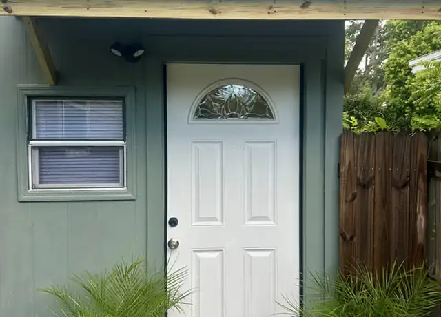 Property at 9702 N Edison Ave, Tampa, FL, 33612, 1 bed, 1 bath, [object Object]