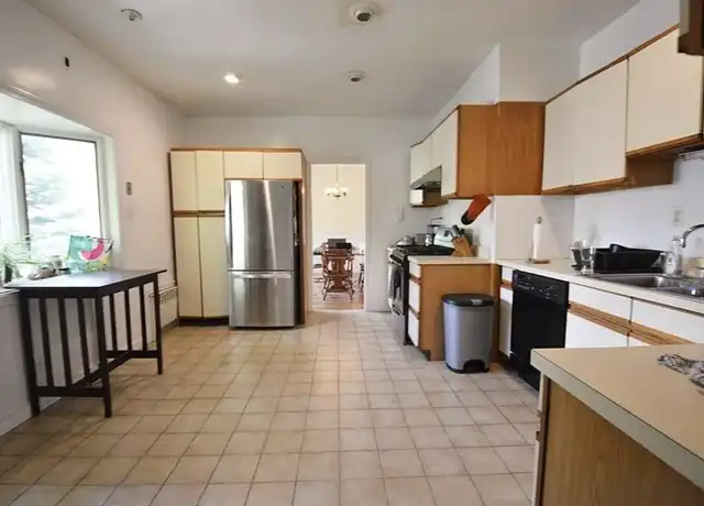 Property at 244 Winchester St Unit 2, Brookline, MA, 02446, 4 beds, 1.5 baths, [object Object]