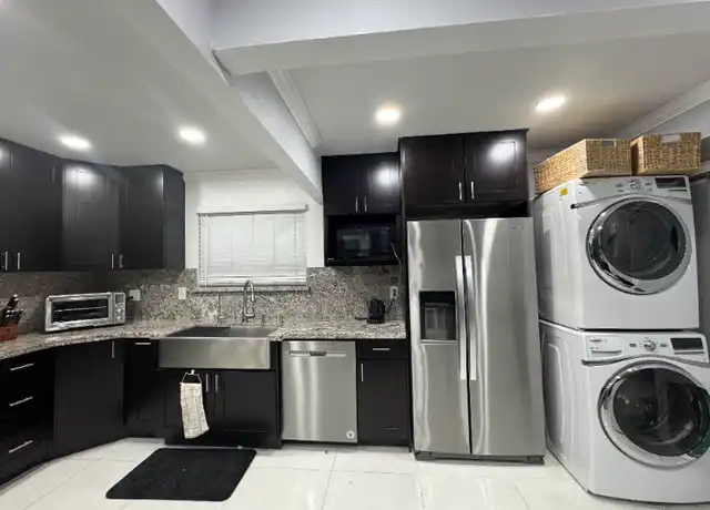 Property at 4 W 4th St, Santa Ana, CA, 92701, 1 bed, 1 bath, [object Object]