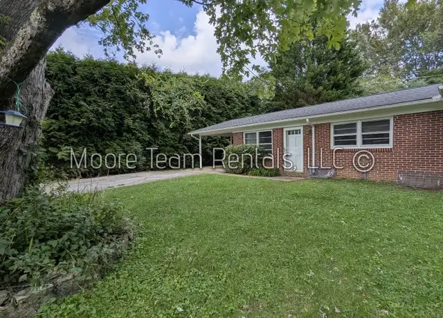 Property at 914 Rutledge Dr Unit 914, Hendersonville, NC, 28739, 2 beds, 1 bath, [object Object]