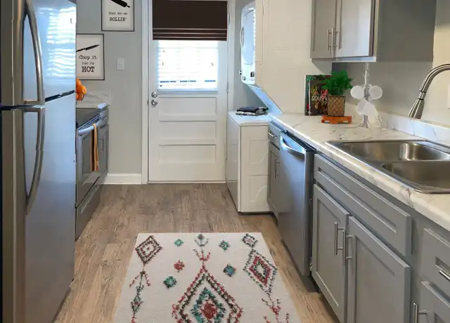 Property at 1571 Galloway Ave Unit 1569 1, Memphis, TN, 38112, 2 beds, 1.5 baths, [object Object]