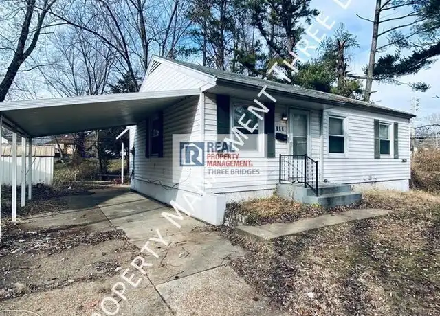 Property at 317 Cameron Rd, Saint Louis, MO, 63137, 3 beds, 1 bath, [object Object]