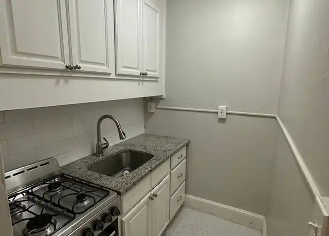 Property at 100 Howe St Unit 208, New Haven, CT, 06511, 0 beds, 1 bath, [object Object]
