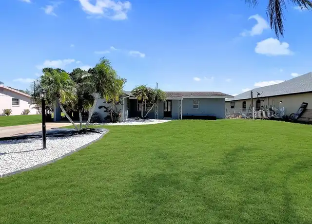 Property at 2210 Parkview Dr, Fort Myers, FL, 33905, 3 beds, 2 baths, [object Object]