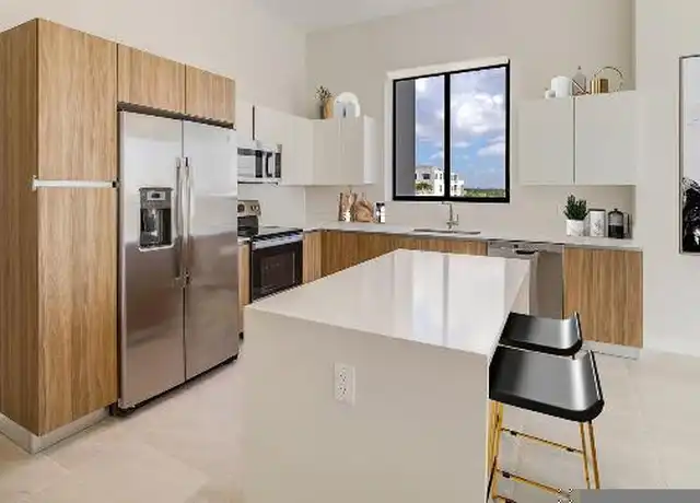 Property at 444 NE 7th St, Fort Lauderdale, FL, 33304, 1 bed, 1 bath, [object Object]