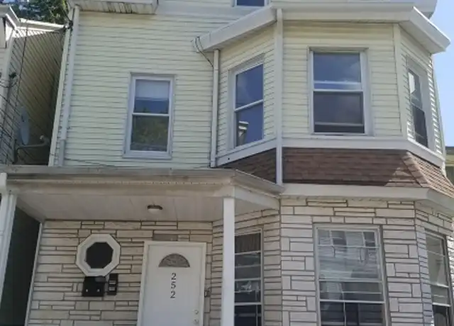 Property at 252 N 4th St Unit 1, Paterson, NJ, 07522, 3 beds, 1 bath, [object Object]
