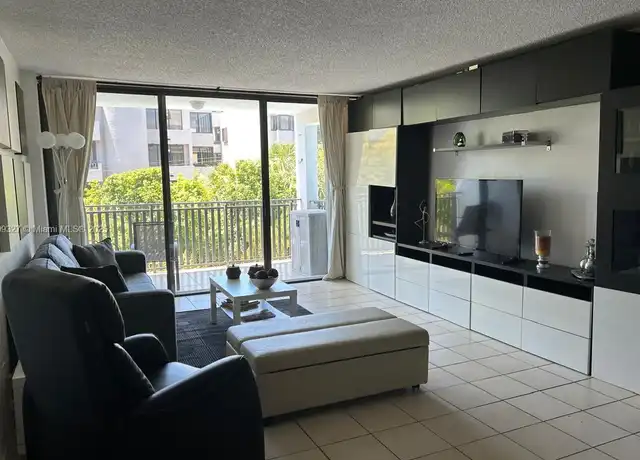 Property at 100 Ocean Lane Dr #406, Key Biscayne, FL, 33149, 1 bed, 2 baths, [object Object]