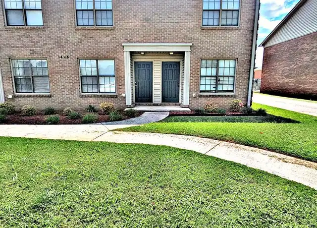 Property at 1425 Brookline Ave SW Unit 1425-2, Decatur, AL, 35603, 2 beds, 1.5 baths, [object Object]