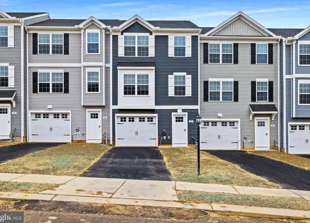 Property at 101 H St Unit 1-01, Carlisle, PA, 17013, 4 beds, 2.5 baths, [object Object]