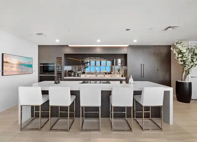 Property at 851 NE 1st Ave, Miami, FL, 33132, 5 beds, 5 baths, [object Object]